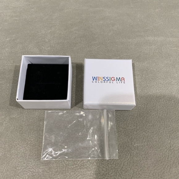 💕 Very shiny new ring - Picture 3 of 5